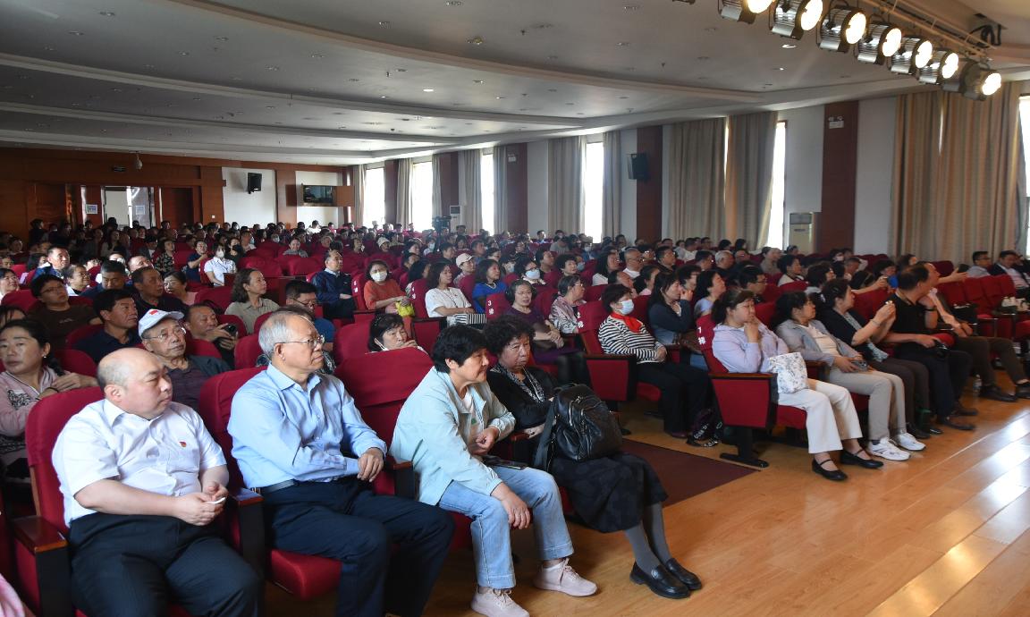 省委老干部局、省老年大学举办“重读抗战家书 •赓续红色血脉”主题党日、学员思政课活动